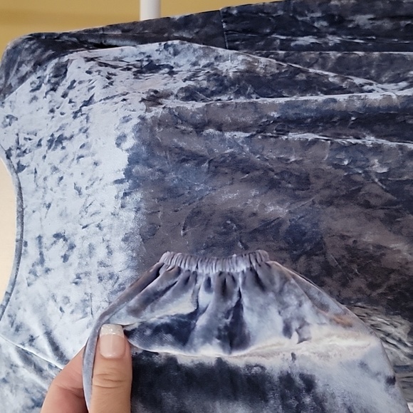 Lauren Conrad Crushed Velvet, Blue, Long Sleeve - Picture 3 of 7